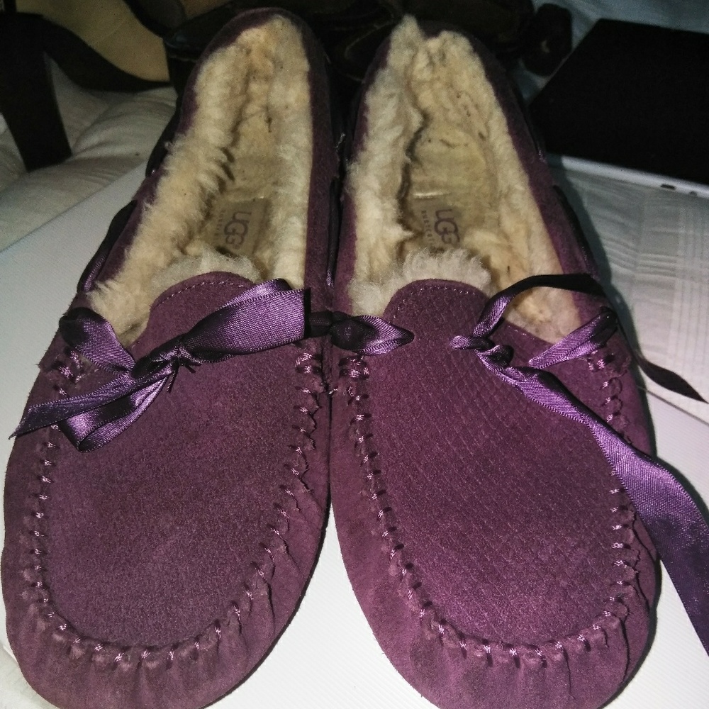 Ugg brand house slippers